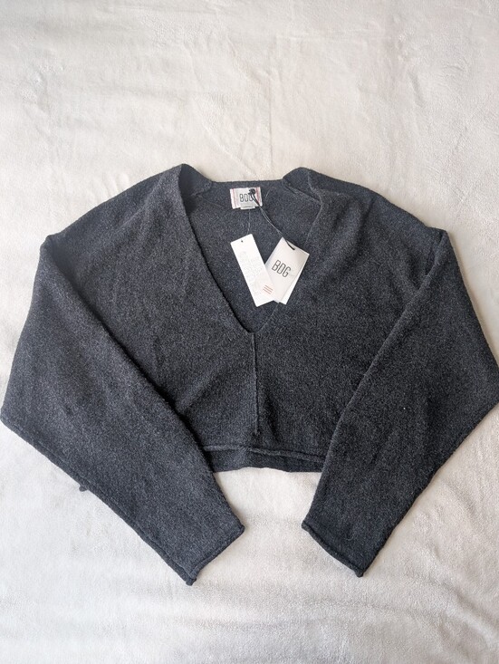 BDG Sweaters - NWT BDG Cropped Sweater